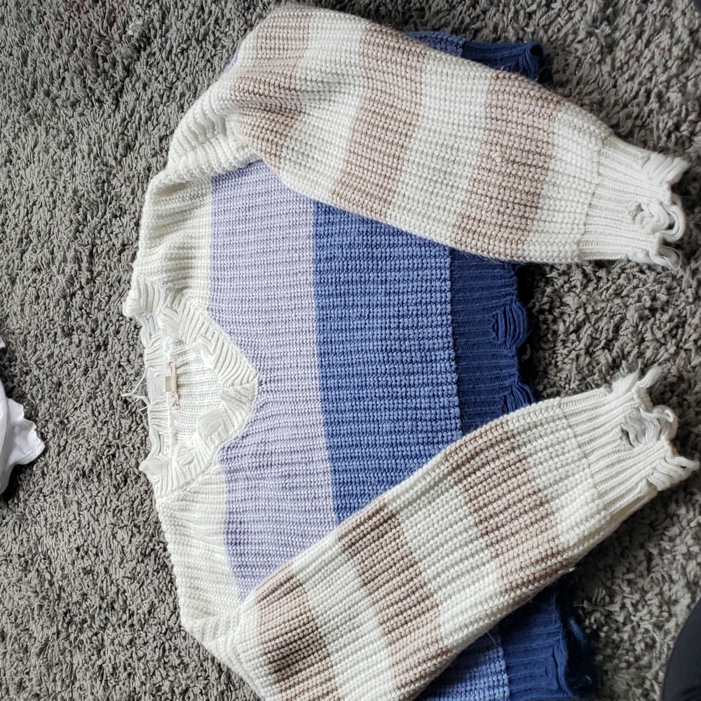 Cropped sweater
